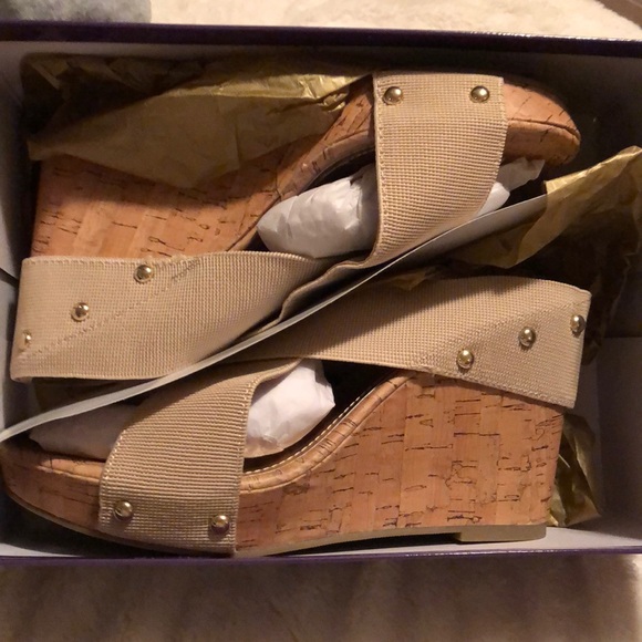 Madden Girl brand new size 9 wedge - Picture 6 of 6